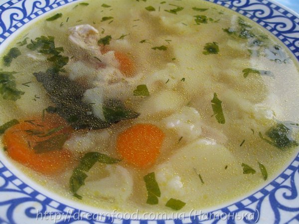 Суп з курячою грудкою та цвітною капустою